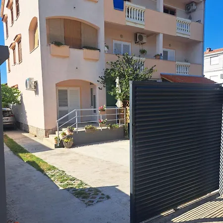 Mia * Zadar