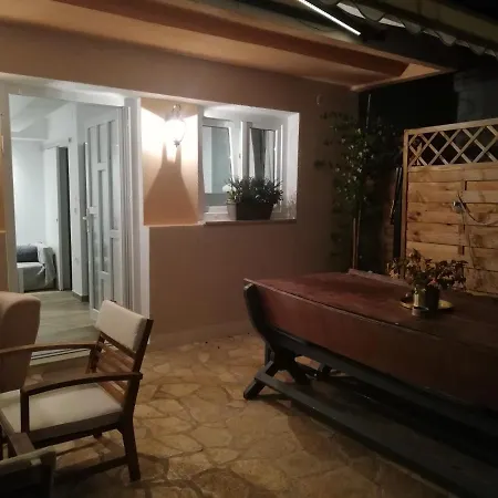 Mia Apartment *
